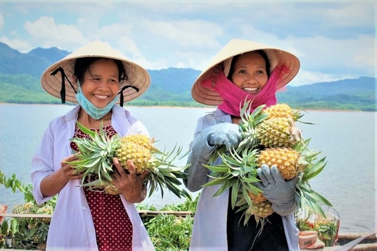 Ngày xuân về với Khe Tân