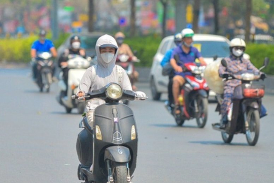 Miền Bắc nắng nóng, tăng nhiệt mạnh trước khi đón mưa dông