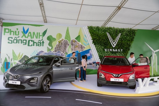 Chuỗi sự kiện “Phủ Xanh, Sống Chất”: VF 3, VF 5, VF 6 “đốn tim” người dùng từ phố núi tới phố biển