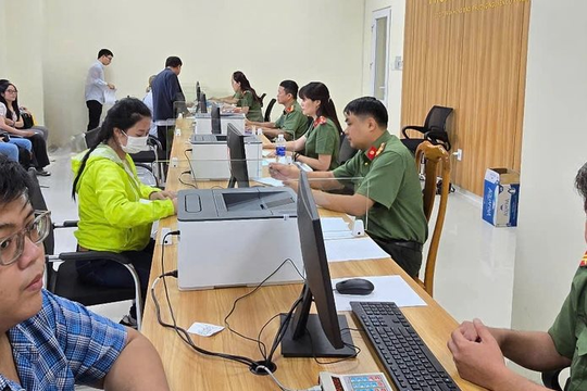Đẩy mạnh phân cấp, phân quyền, đồng bộ với mô hình chính quyền địa phương 2 cấp