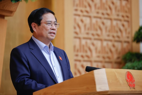 Thủ tướng: Khẩn trương bố trí kinh phí chi trả người xin nghỉ, dôi dư trong quá trình sắp xếp