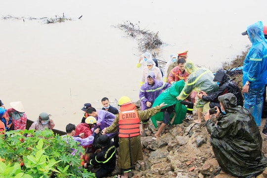 Gia Lai liên tiếp hứng chịu dông lốc, mưa đá: Chủ động ứng phó để giảm thiểu thiệt hại
