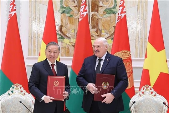 Tuyên bố chung về việc thiết lập quan hệ Đối tác Chiến lược Việt Nam-Belarus