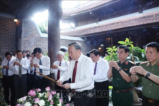 Tổng Bí thư Tô Lâm dự khai mạc Lễ hội Làng Sen toàn quốc 2025