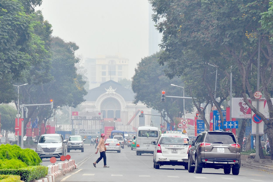 Cảnh báo: Sáng 17/5, không khí tại TPHCM bất ngờ ô nhiễm hơn Hà Nội