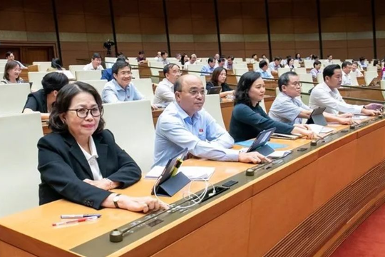 Quốc hội chốt 44.000 tỷ đồng trả chế độ cán bộ nghỉ việc, 6.623 tỷ để miễn học phí