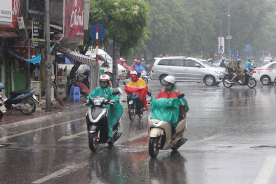 Dự báo thời tiết Hà Nội ngày 18/5/2025: Trời nhiều mây, có mưa và dông