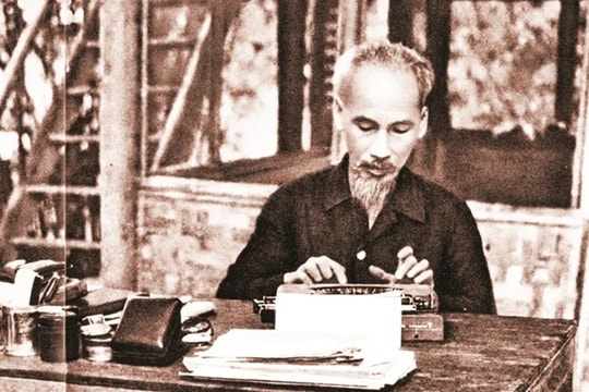 Chủ tịch Hồ Chí Minh - Biểu tượng sáng ngời của dân tộc Việt Nam