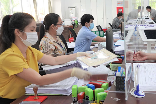Bộ Chính trị, Ban Bí thư yêu cầu kiên quyết xử lý sai phạm trong công tác tổ chức cán bộ khi thực hiện sắp xếp