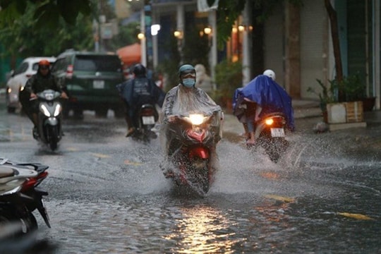 TP.HCM sắp bước vào đợt mưa dông mới, nắng nóng sẽ giảm dần