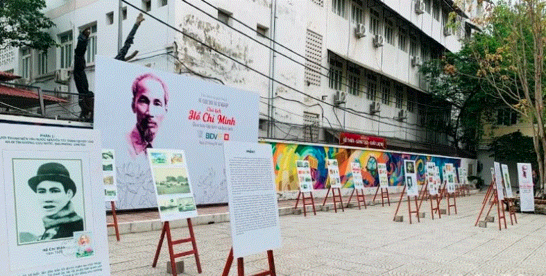 Triển lãm tem, bưu ảnh về cuộc đời, sự nghiệp Chủ tịch Hồ Chí Minh