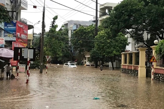 Chủ động ứng phó mưa lũ, sẵn sàng chuẩn bị cho các kỳ thi