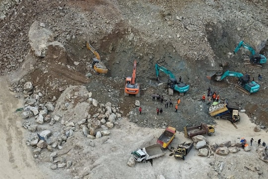 Indonesia: Sập mỏ đá làm 17 người thiệt mạng, 8 người mất tích