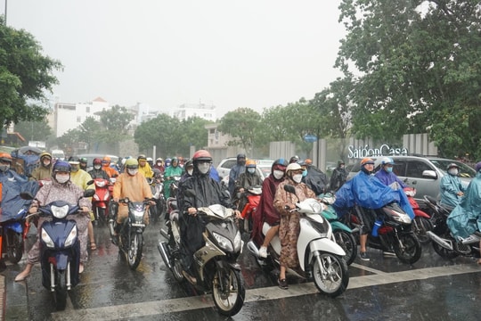 Dự báo thời tiết Hà Nội ngày 5/6/2025: Ngày có mưa rào và dông