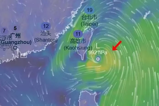 Cảnh báo: Vùng áp thấp gần Philippines tăng khả năng thành cơn bão đầu tiên của năm nay
