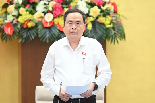 Hoàn thiện hồ sơ dự thảo Nghị quyết sửa đổi Hiến pháp trình Quốc hội thông qua trong thời gian sớm nhất