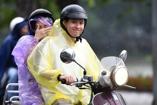 Dự báo thời tiết Hà Nội ngày 12/6/2025: Có mây, có lúc có mưa rào và dông