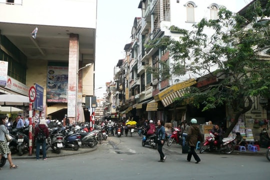 Hà Nội: Từ hôm nay, ô tô chỉ được lưu thông 1 chiều trên phố Hàng Khoai và Cao Thắng