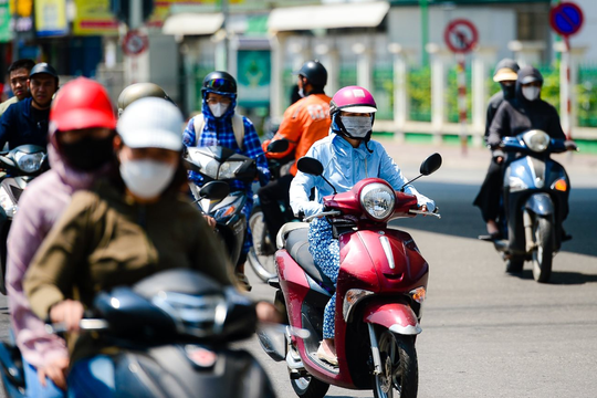 Dự báo thời tiết Hà Nội ngày 15/6/2025: Ngày nắng nóng, có nơi nắng nóng gay gắt