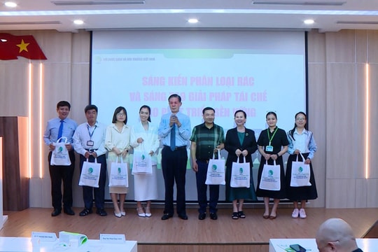 Khởi động Sáng kiến “Phân loại rác và sáng tạo giải pháp tái chế”: Hành động thiết thực vì thành phố xanh