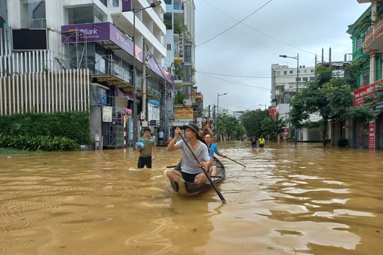 Huế tăng cường phòng chống dịch bệnh và đảm bảo an toàn thực phẩm sau mưa lũ