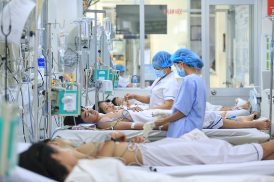 Cảnh báo nguy cơ sốt xuất huyết tăng cao ở Hà Nội