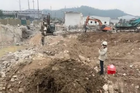 Bắc Giang: Chôn lấp trái phép 95 tấn chất thải, một cá nhân bị phạt 300 triệu đồng