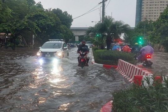 Miền Bắc đối mặt mưa lớn cuối tháng 6 - Hà Nội chủ động ứng phó khẩn cấp