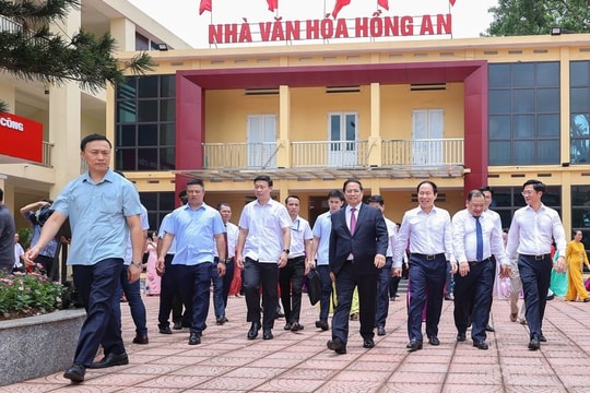 Thủ tướng: Tuyệt đối không để người dân "sợ hay ngại" khi đến cơ quan công quyền