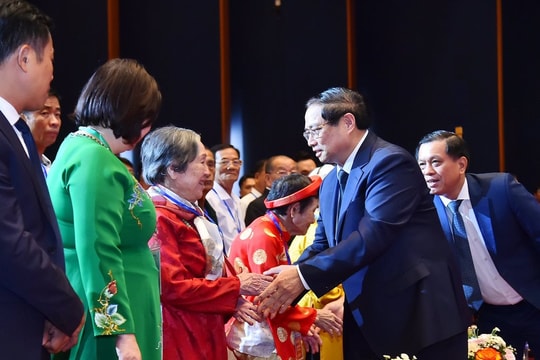 Thủ tướng chỉ đạo tiếp tục chăm lo tốt đời sống người có công với cách mạng