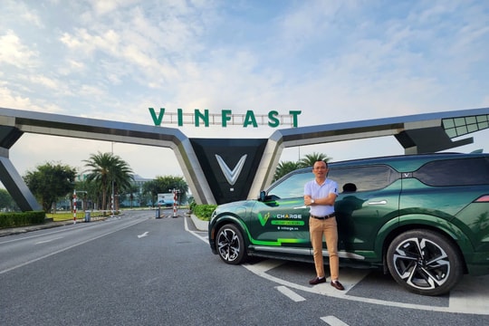 Doanh nhân sở hữu VinFast VF 9: “Xe đi khỏe người, một ngày lái 850 km không biết mệt”