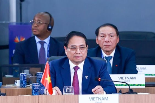Thủ tướng nêu 3 đề xuất quan trọng tại Phiên thảo luận cấp cao BRICS mở rộng