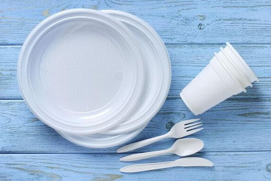 Hà Nội hướng đến loại bỏ hoàn toàn sản phẩm nhựa dùng một lần
