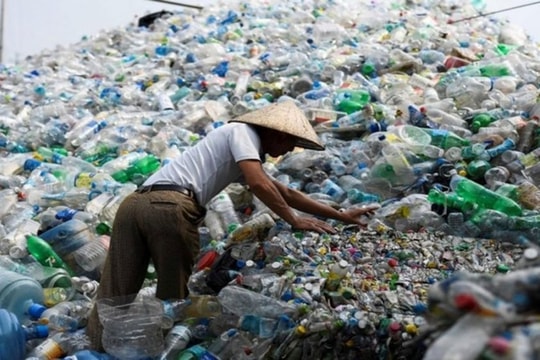 Hà Nội miễn tiền thuê đất, phí và thuế cho doanh nghiệp tái chế rác thải