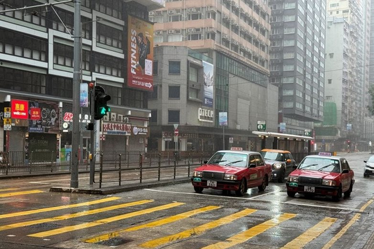Trung Quốc: Hong Kong, Macau dỡ bỏ cảnh báo bão Wipha