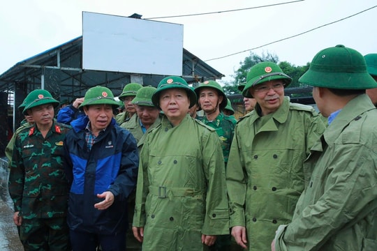 Phó Thủ tướng Trần Hồng Hà kiểm tra, chỉ đạo công tác phòng, chống bão số 3 ở Hải Phòng