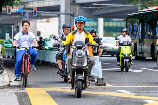 Trung Quốc siết chặt tiêu chuẩn an toàn xe đạp điện, số vụ cháy nổ giảm mạnh