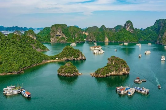 Quảng Ninh nghiên cứu lắp đặt hệ thống cảnh báo dông, lốc trên vịnh Hạ Long và Bái Tử Long