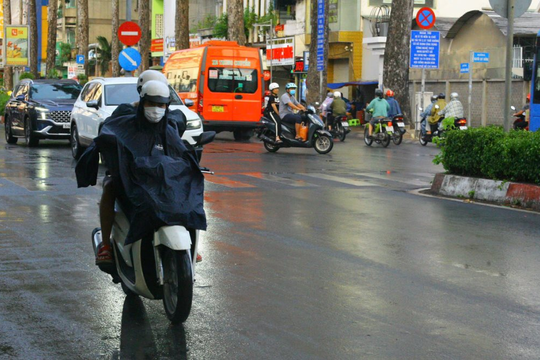 TPHCM sắp đón đợt mưa dông gia tăng trong tuần tới