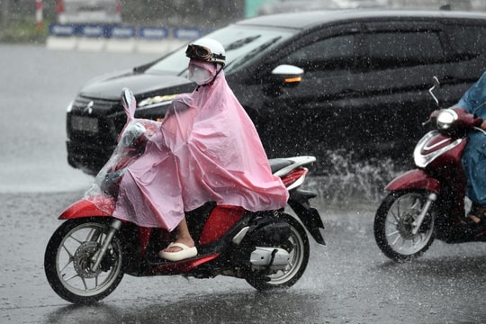 Diễn biến chi tiết đợt mưa dông ở miền Bắc sau đợt nắng nóng kỷ lục