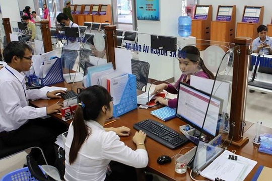 Bộ Nội vụ yêu cầu khẩn trương rà soát, lập danh sách, ban hành quyết định nghỉ việc trước 31/8/2025