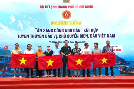 Chương trình “Ăn sáng cùng ngư dân” giúp bà con yên tâm vươn khơi bám biển, bảo vệ chủ quyền biển, đảo của Tổ quốc