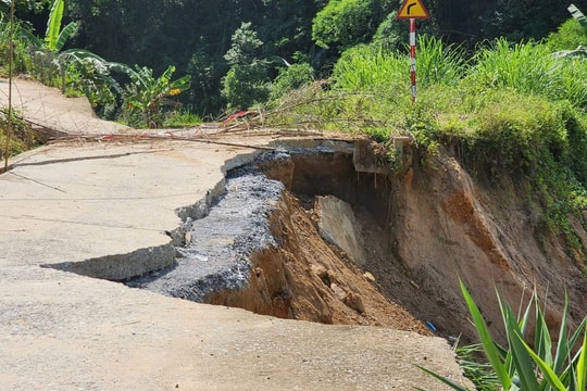 Thanh Hóa công bố tình huống khẩn cấp sạt lở bờ suối Son tại xã Na Mèo