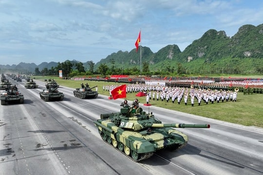 Tổng hợp luyện diễu binh, diễu hành lần 1 tại Quảng trường Ba Đình sẽ diễn ra vào tối nay (21/8)