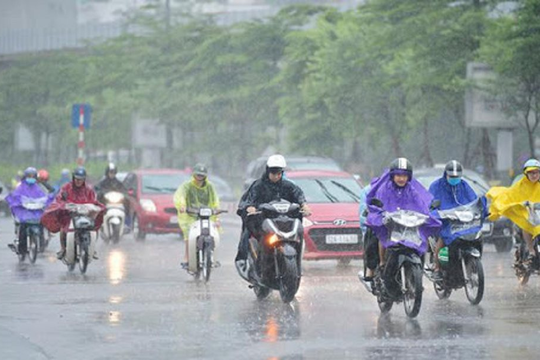 Dự báo thời tiết Hà Nội ngày 22/8/2025: Đêm và sáng có mưa rào rải rác