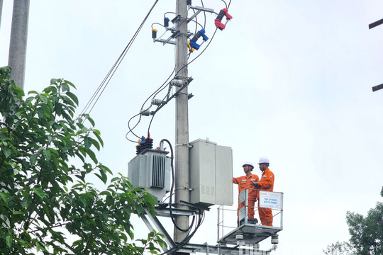 Bộ Công Thương chỉ đạo khẩn trương khắc phục hậu quả bão số 5