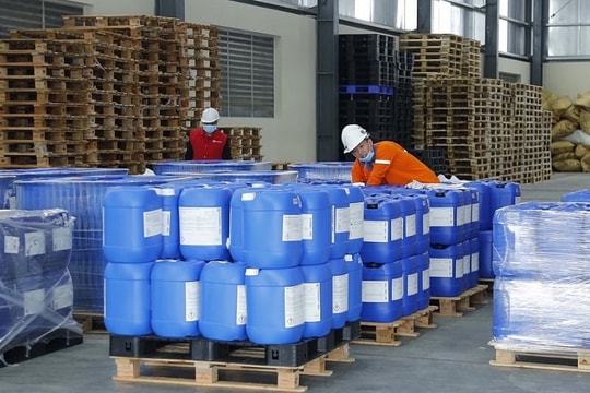 Ban hành kế hoạch thực hiện Luật Hóa chất, bảo đảm an toàn trong sản xuất, kinh doanh và đời sống