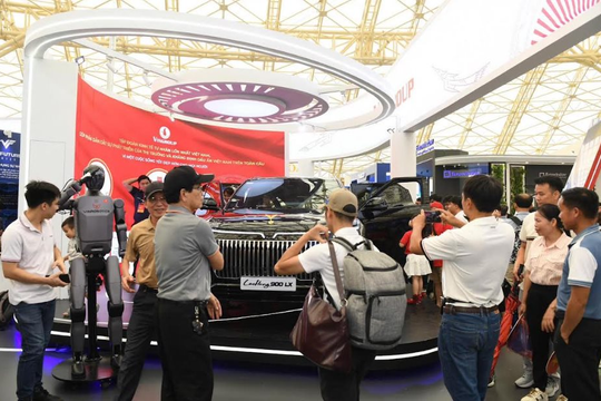 Vingroup ghi dấu ấn kiến tạo tại Triển lãm "Thành tựu đất nước: 80 năm Hành trình Độc lập – Tự do – Hạnh phúc"