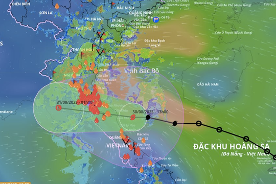 Bão số 6 di chuyển nhanh vào miền Trung, Thủ tướng Chính phủ chỉ đạo khẩn