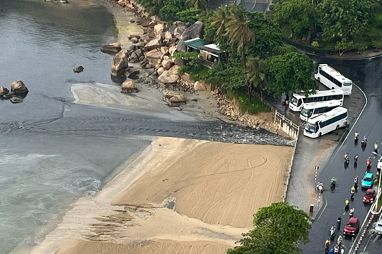 Khánh Hòa siết chặt xử lý ô nhiễm, bảo vệ “di sản biển” Nha Trang